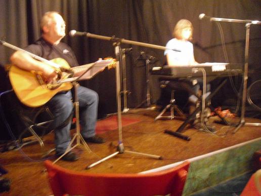 The "Hermannettes" performing some songs in "Das fröhliche Nix" in Blaubeuren /Germany