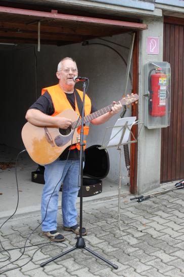 Supporting the Warning Strikers of the IG BAU (Heidelberg-Zement in Schelkingen)